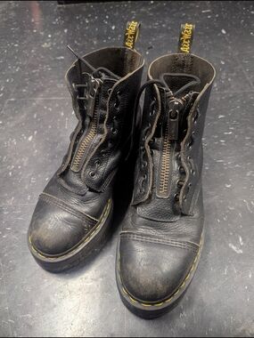 Dr Martens Sinclair Platform Boots (Black) Size 9